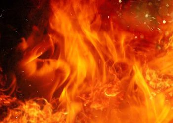 सर्लाहीको दुई स्थानमा आगलागी हुदा तीन लाख बराबरको क्षती