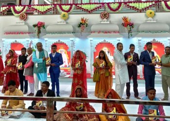 धनुषाको सतलोक आश्रममा १३ जोडीको सामूहिक अन्तर्जातीय विवाह सम्पन्न