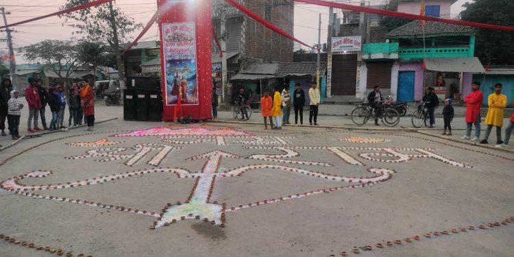 सर्लाहीको मलंगवामा ११ हजार दिप प्रज्जवलन कार्यक्रम हुदै