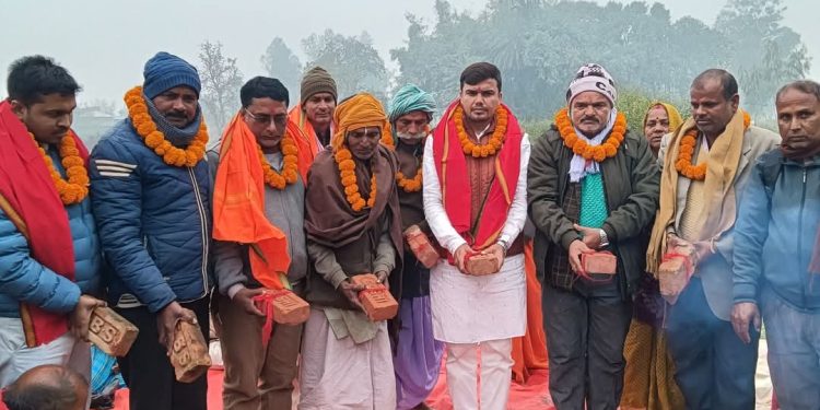 चक्रघट्टा गाउँपालिकाकाे गोइयाहीमा खानेपानी ट्यांकी शिलान्यास