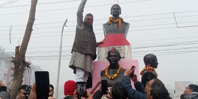 बलिदानी दिवसमा सहिदहरूलाई श्रद्धाञ्जली ।