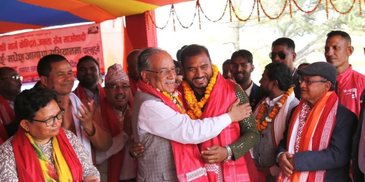 पूर्व सांसद प्रमोद साह माओवादी केन्द्रमा प्रवेश