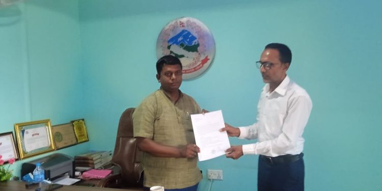 ‎सातबुँदे माग सहित जसपा नेपालद्वारा चन्द्रनगर गाउँपालिकालाई ज्ञापनपत्र बुझाइयो