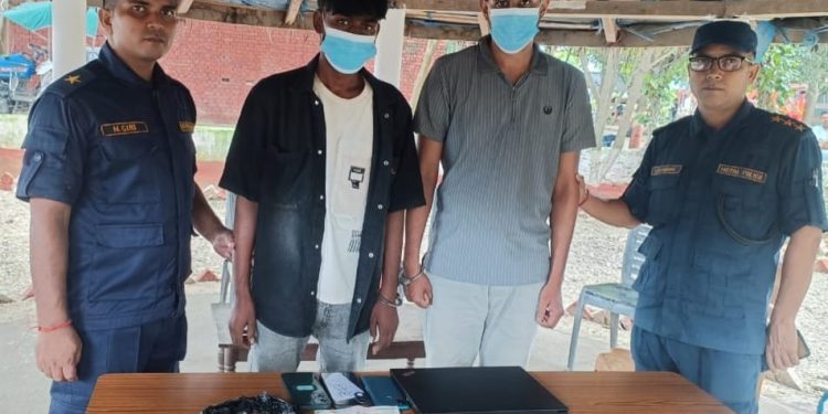 ‎धनुषामा लागू औषध ‘खैरो हिरोइन’ सहित दुई युवक पक्राउ