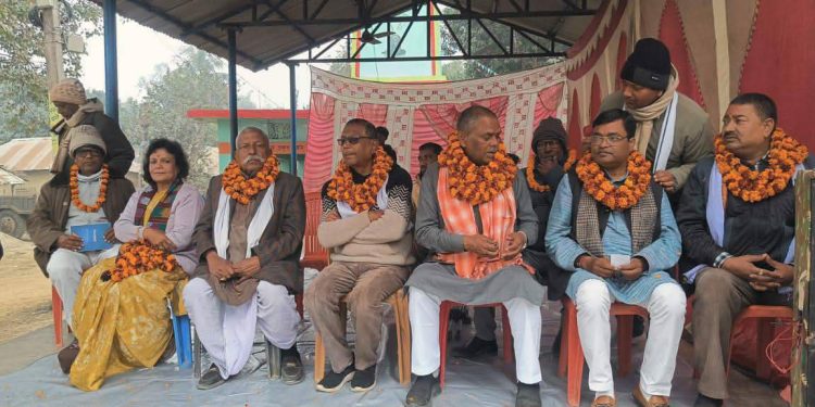 डाक्नेश्वरीमा उपेन्द्र यादवको चुनावी भेटघाट तीव्र .